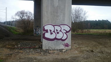 Graffiti Wall - Photo by BomBingForever