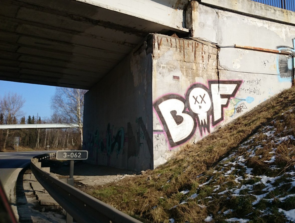 Graffiti Wall - Photo by BomBingForever