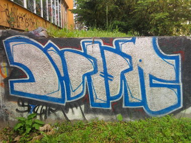 Graffiti Wall - Photo by BomBingForever