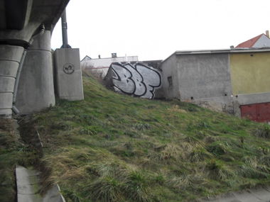 Graffiti Bombing - Photo by BomBingForever (2015)