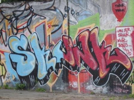 Graffiti Bombing - Photo by BomBingForever (2006)