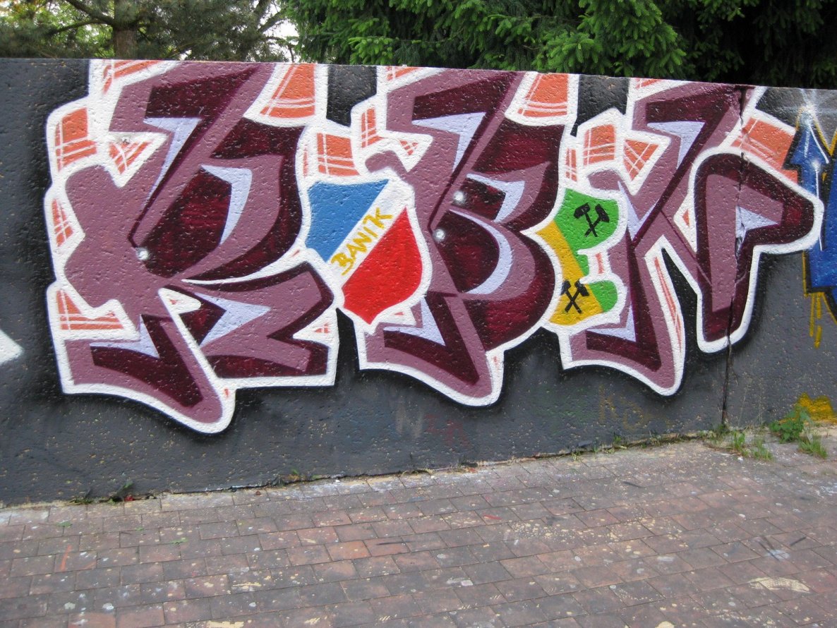 Graffiti Wall - Photo by BomBingForever