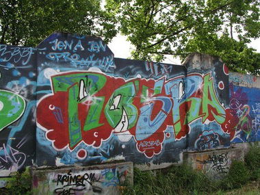 Graffiti Wall - Photo by BomBingForever