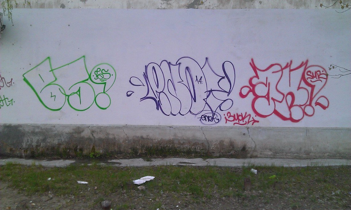 Graffiti Wall - Photo by BombSistem