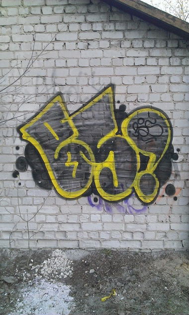 Graffiti Bombing - Photo by BombSistem