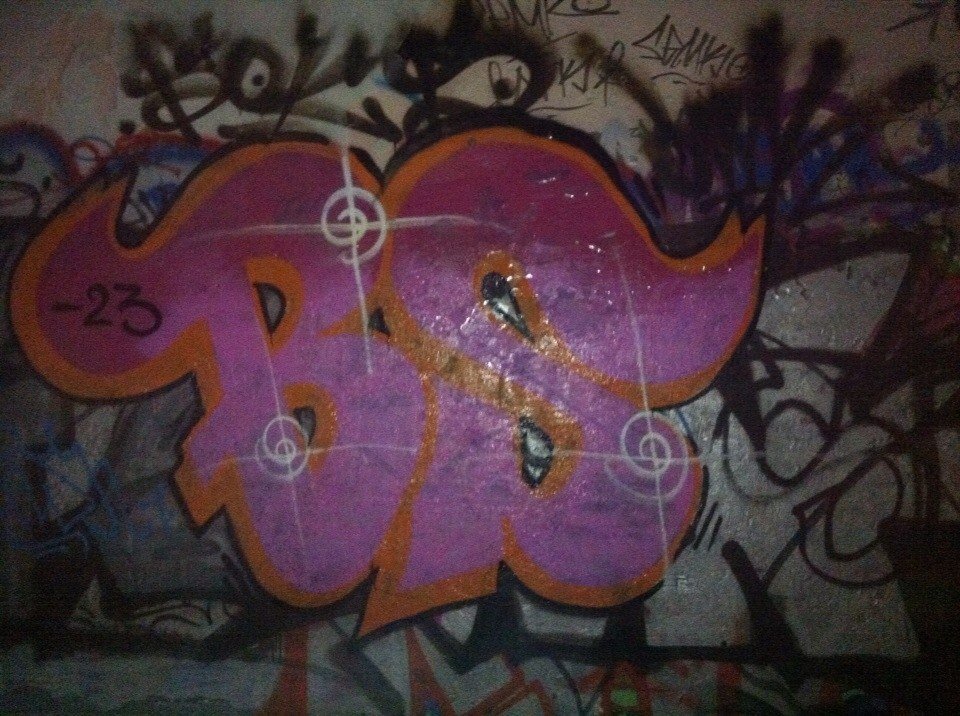 Graffiti Bombing - Photo by BombSistem - Bs, Hash (2014)