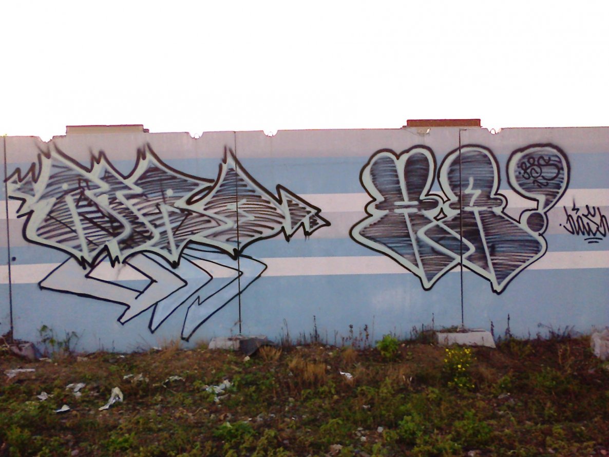 Graffiti Wall - Photo by BombSistem - Airo, Hash (2013)