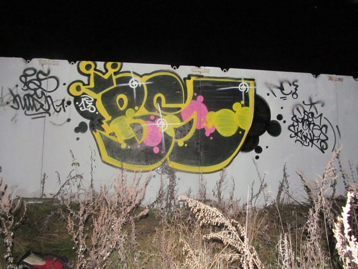 Graffiti Wall - Photo by BombSistem - BS, Hash (2013)