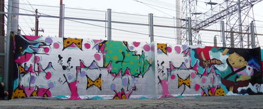 Graffiti Wall in Osaka - Photo by Boxeboxe - boxe+myzuro (2013)