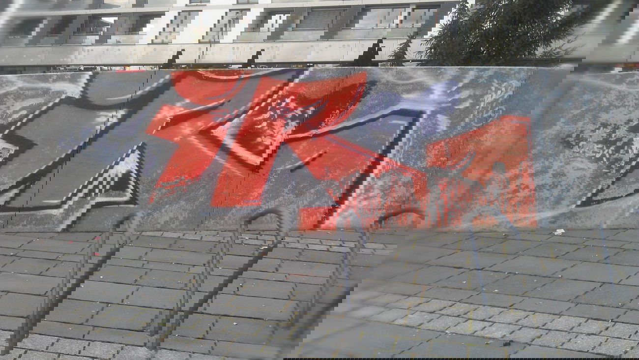 Graffiti Wall - Photo by Brain - IR, im, Rausch (2013)