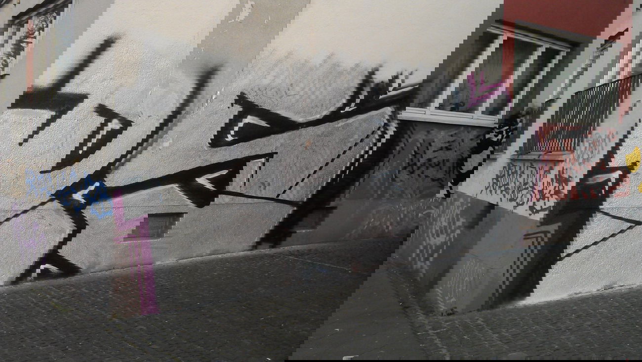 Graffiti Bombing - Photo by Brain - PS, Franfkurt, Rape