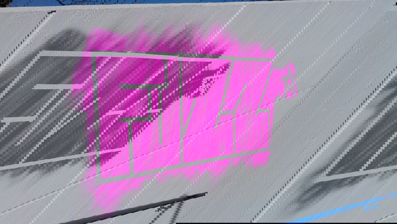 Graffiti Bombing - Photo by Brain - Fuzz, Frankfurt