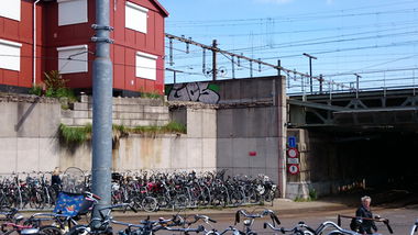 Graffiti Bombing - Photo by Brain - GOS