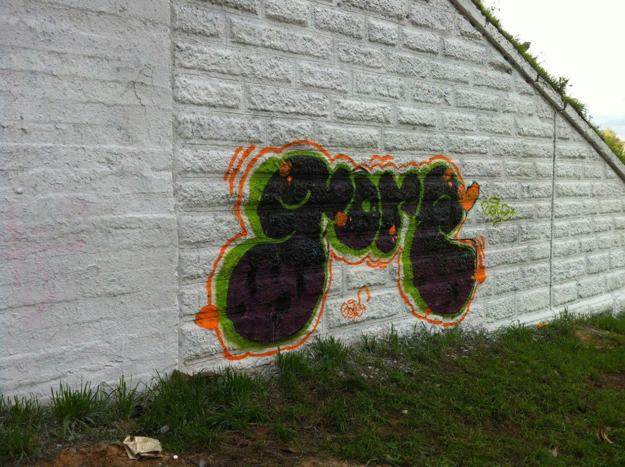 Graffiti Wall - Photo by Bread - Gore, Bread