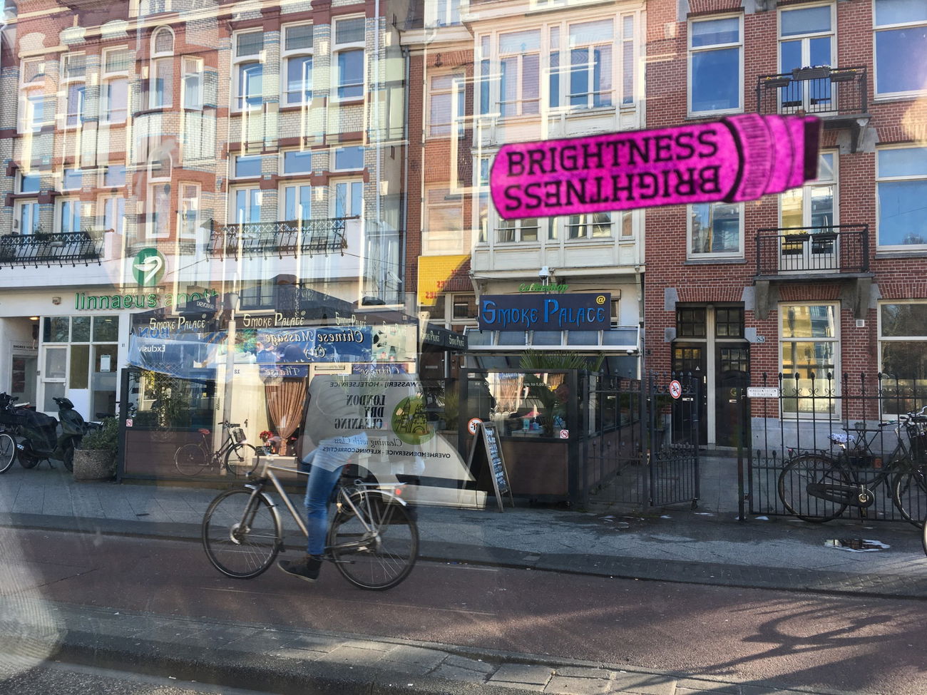 Graffiti Street Art in Амстердам - Photo by Brightness2000 - brightness2000, street, art (2016)