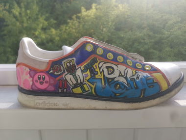 Graffiti Artwork - Photo by BugZBuNNy