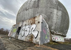 Graffiti Wall - Photo by BugZBuNNy