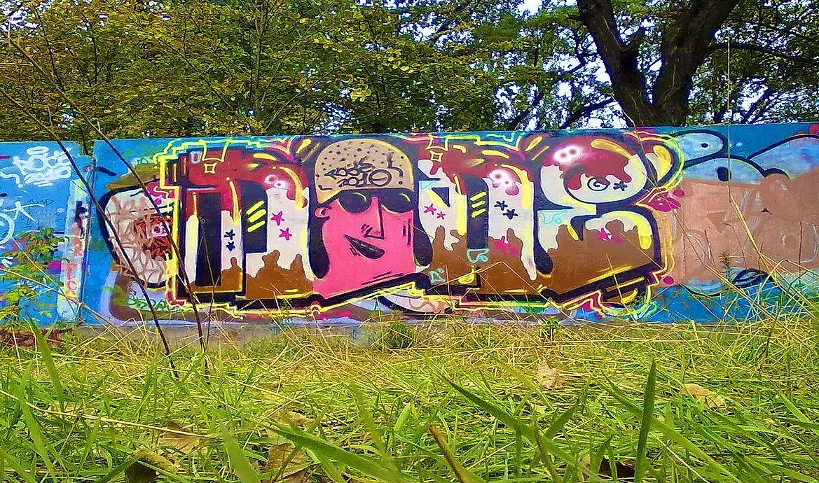 Graffiti Street Art - Photo by BuhR (2009)
