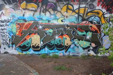 Graffiti Wall in STUTTGART - Photo by Bumsbert