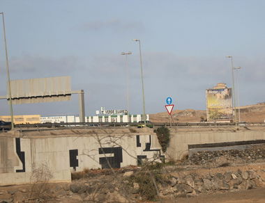 Graffiti Bombing in Telde - Photo by Bumsbert - Gran, Canaria