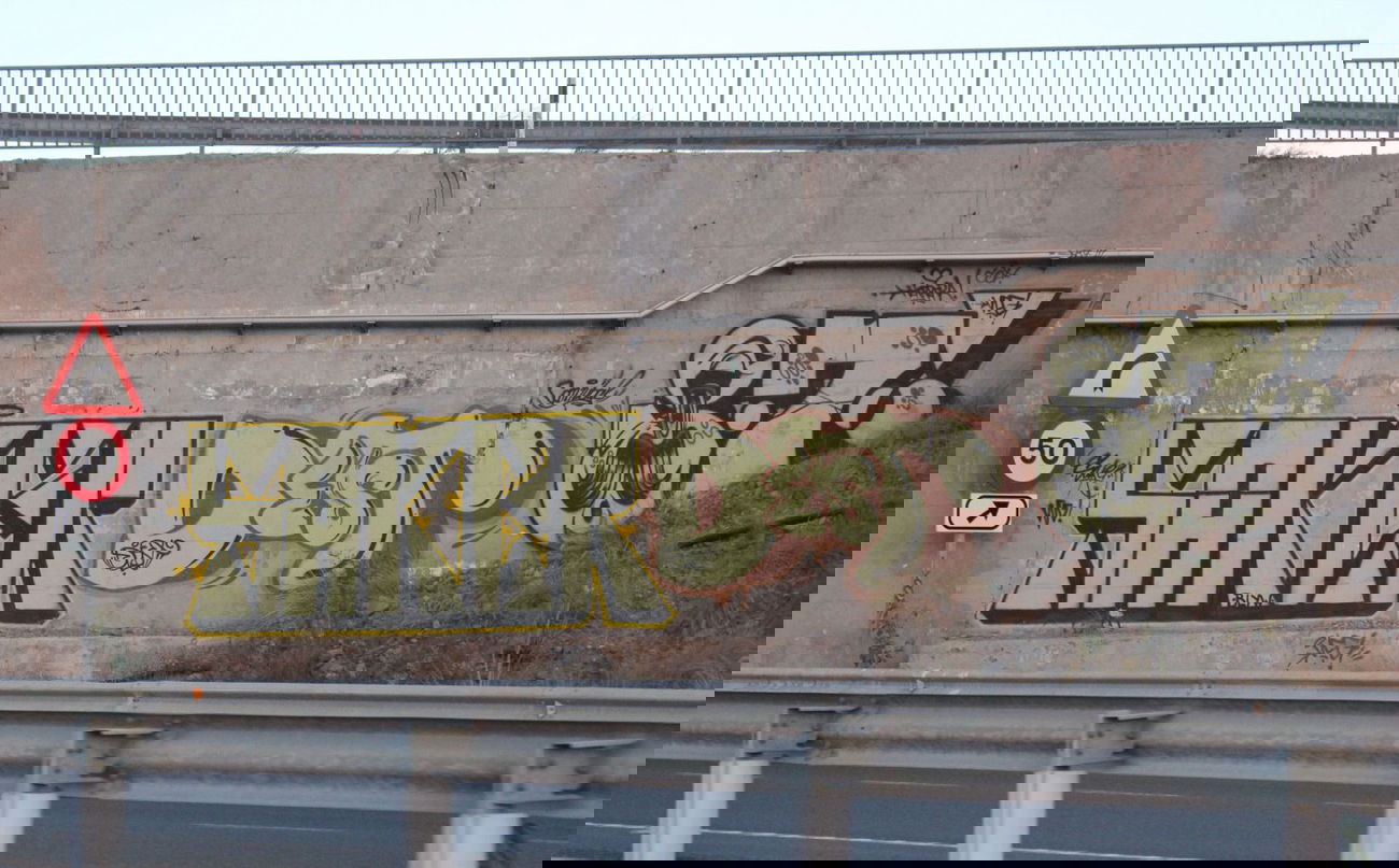 Graffiti Bombing - Photo by Bumsbert - Gran, Canaria