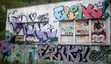 Graffiti Photo by Bumsbert