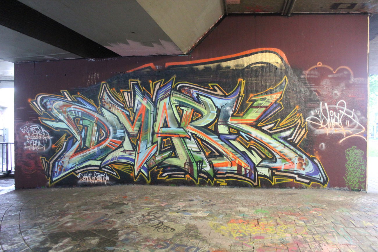 Graffiti Wall in STUTTGART - Photo by Bumsbert