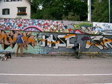 Graffiti Wall - Photo by Bumsbert