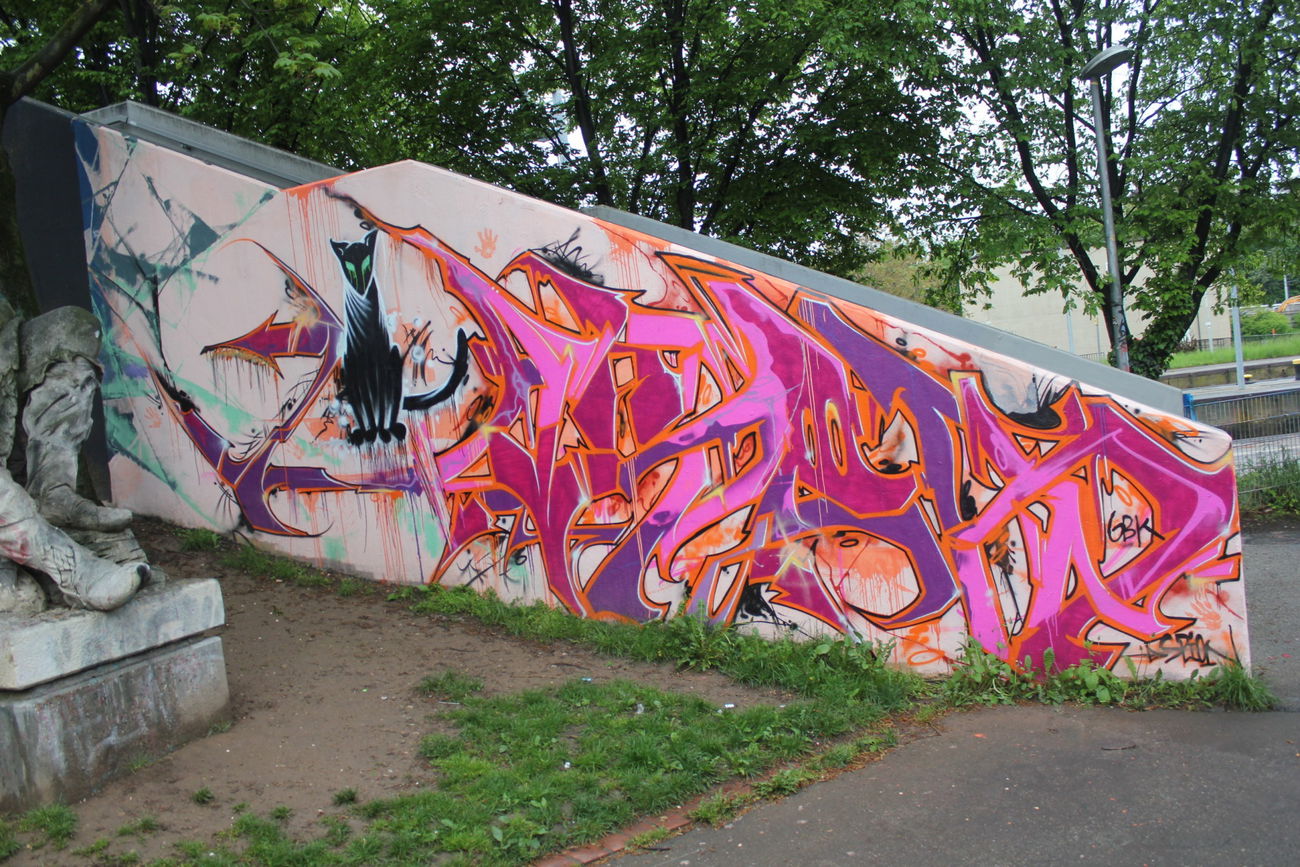 Graffiti Wall in STUTTGART - Photo by Bumsbert