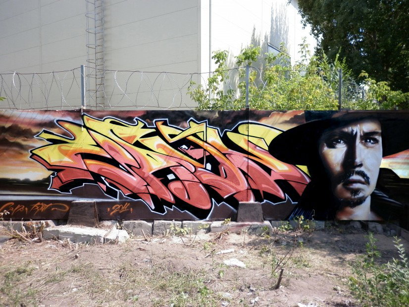 Graffiti Wall - Photo by Bunt - Cayno/???? (2011)