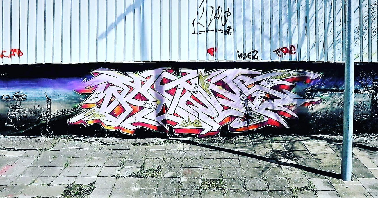 Graffiti Wall - Photo by Burnsone