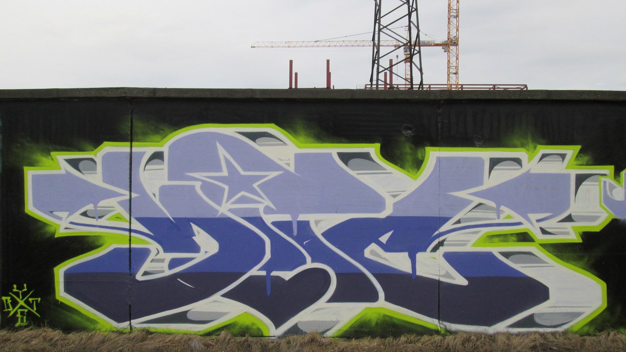 Graffiti Wall - Photo by ByteOne