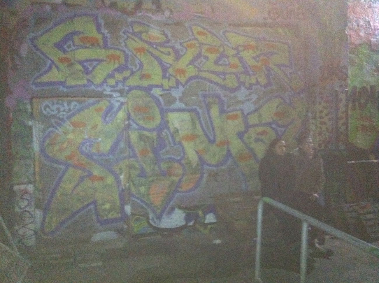 Graffiti Wall - Photo by C3Po - Bizar, Sima, Sch