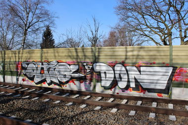 Graffiti Bombing - Photo by CALLMEOHIO