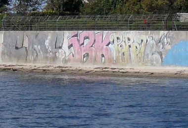 Graffiti Bombing in Mönkeberg - Photo by CALUE - CKS, JBK, Parez