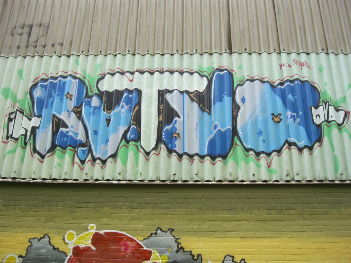 Graffiti Wall in Kiel - Photo by CALUE - Rätro, qvd