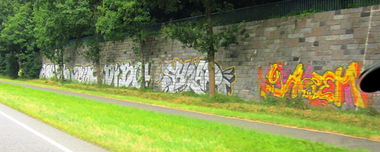 Graffiti Bombing in Eckernförde - Photo by CALUE - zaubr, oxid, diboe