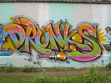 Graffiti Wall in Kiel - Photo by CALUE - 12, Drunks (2012)