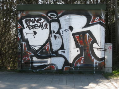 Graffiti Bombing in Kiel - Photo by CALUE - dbr