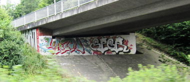 Graffiti Bombing in Kiel - Photo by CALUE - yazm, sper