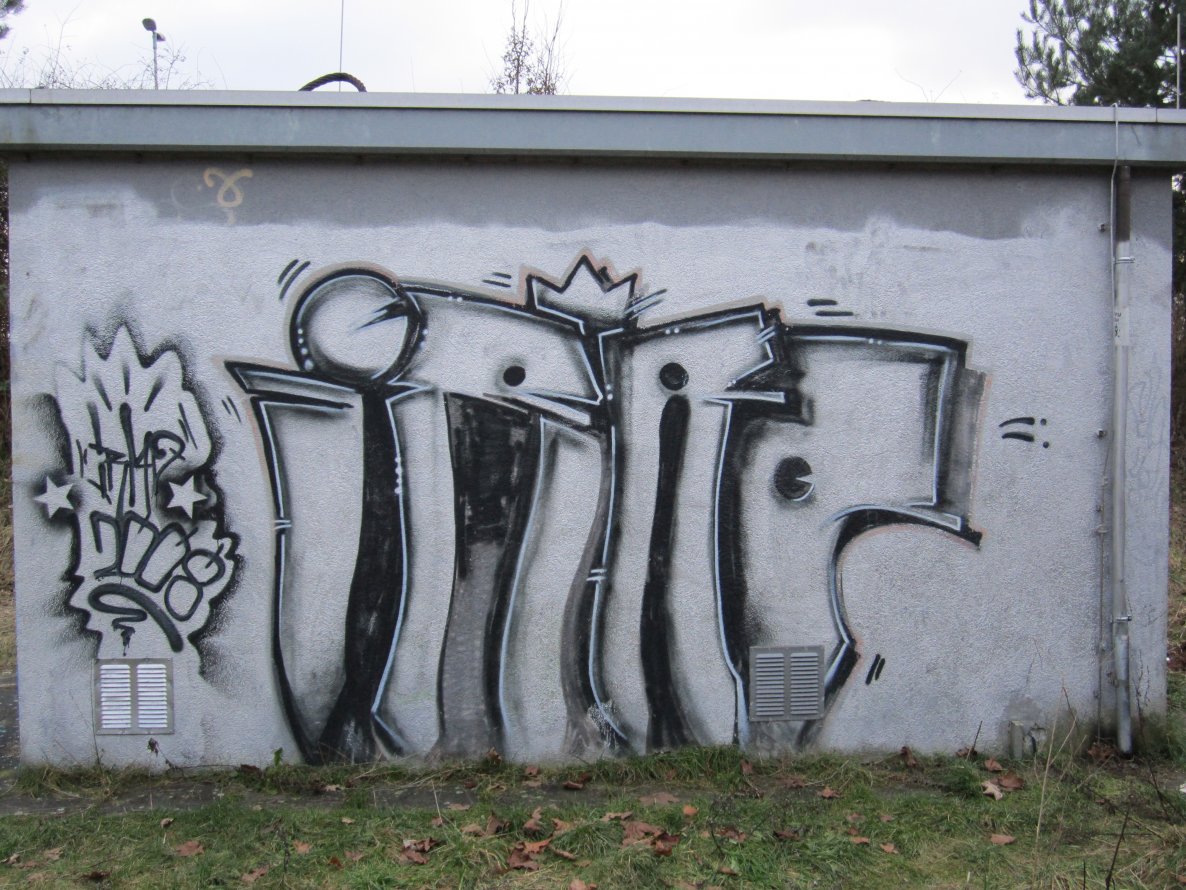 Graffiti Bombing in Kronshagen - Photo by CALUE - iraq (2008)