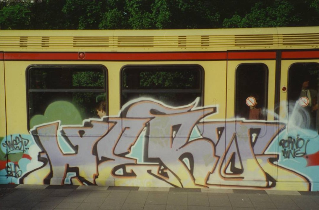 Graffiti Photo by CANFLY - hero, GHS, ghettostars