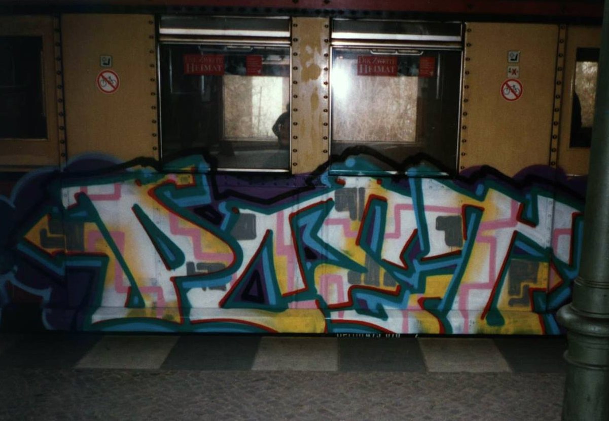 Graffiti Photo by CANFLY - poet, GFA, G5A