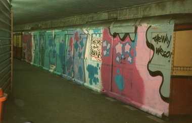 Graffiti Photo by CANFLY - RMA, fok, jast (1991)