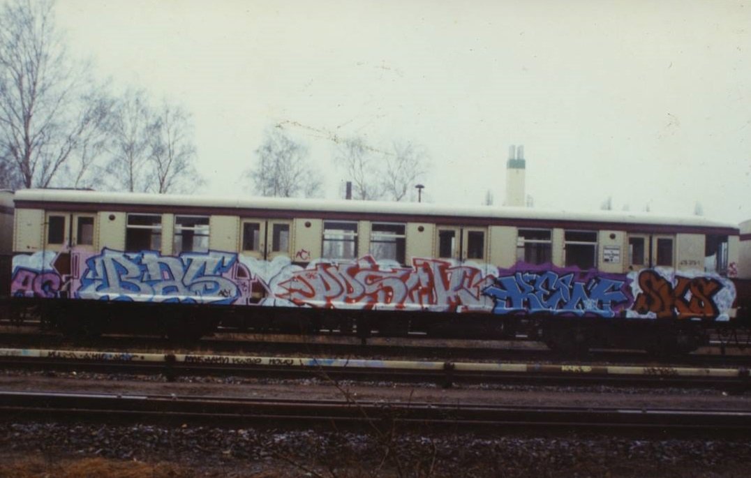 Graffiti Photo by CANFLY - bas, 2, pesck