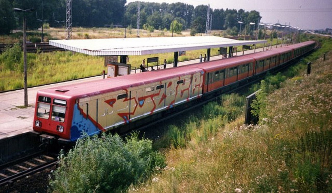 Graffiti Photo by CANFLY - RCB, RCBeez, BR485