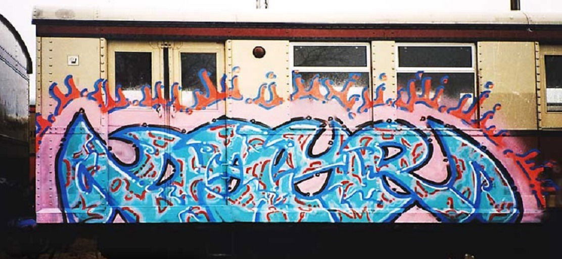 Graffiti Train - Photo by CANFLY - dayr, SBahn, niete (1992)
