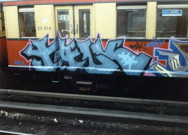 Graffiti Photo by CANFLY - talk, dosis, OSB
