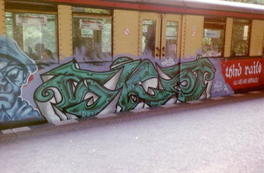 Graffiti Train - Photo by CANFLY - ska, TRS, thirdrails (1994)