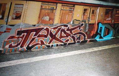 Graffiti Train - Photo by CANFLY - texas, DMB, 35